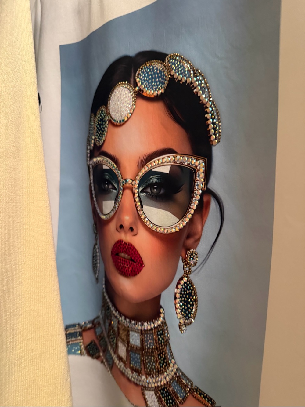 Embellished Crystal Cat-Eye Sunglasses Print Tee - Blue